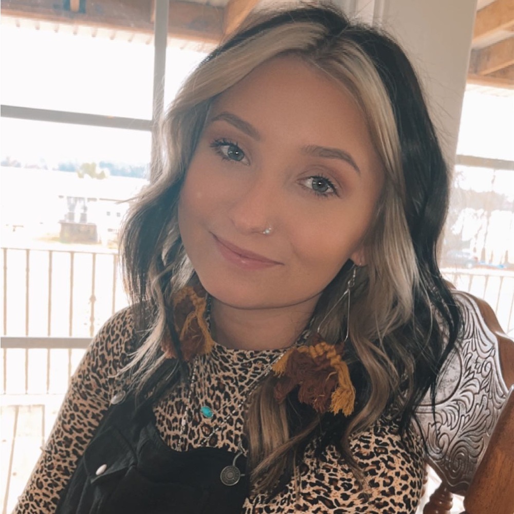 Meet your Posher, Kaitlyn